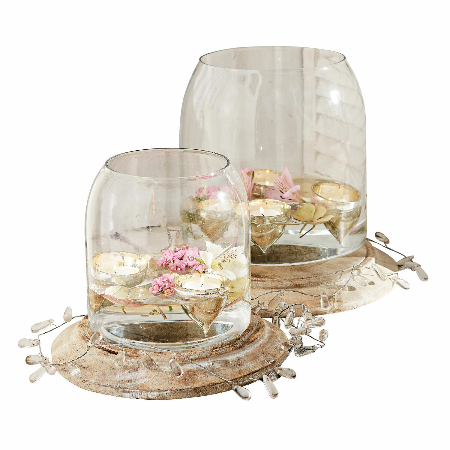 Windlicht 2er Set Bran Glaslaternen auf Holzsockeln mit rosa Blumen und Teelichtern als stilvolle Wohnaccessoires
