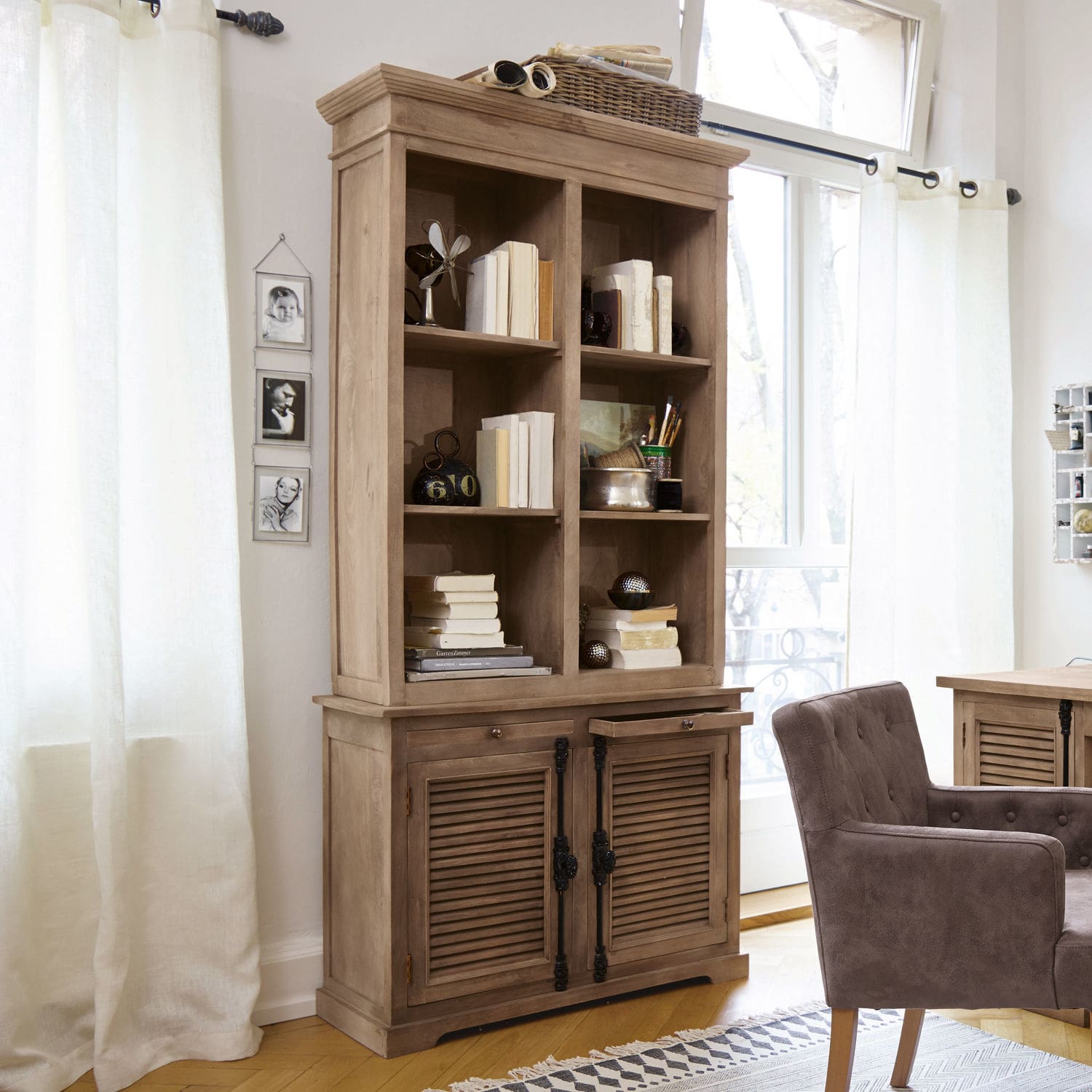 Schrank Woodlawn Holzschrank in Naturfarbe mit Regalen und Schubladen für Wohnzimmer oder Büro