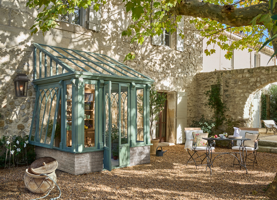 Courtyard Romance