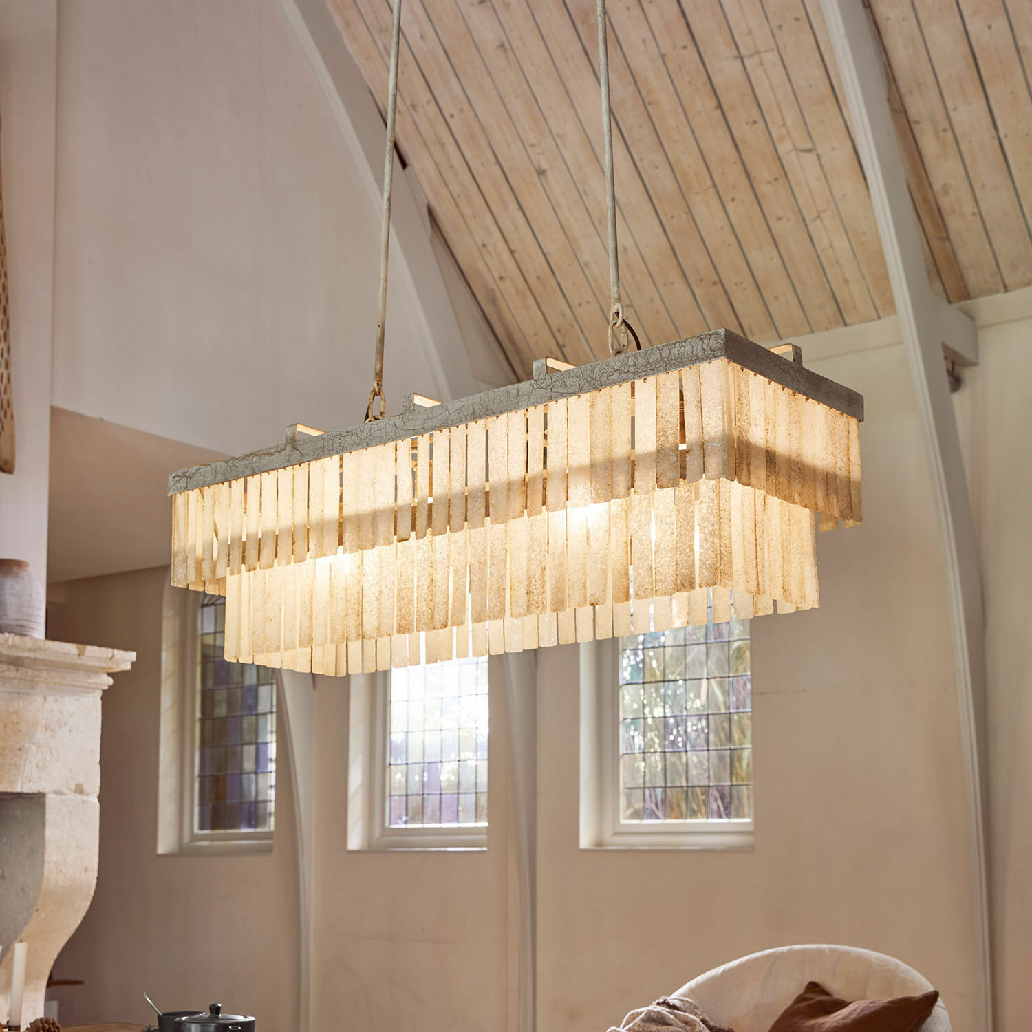 Leuchter Krauville Hängelampe aus beigem Stein mit rechteckigen Platten, dekorative Deckenleuchte für das Wohnzimmer