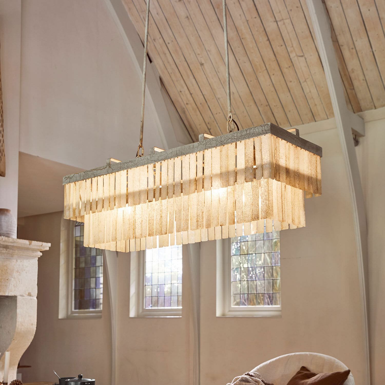 Leuchter Krauville Hängelampe aus beigem Stein mit rechteckigen Platten, dekorative Deckenleuchte für das Wohnzimmer