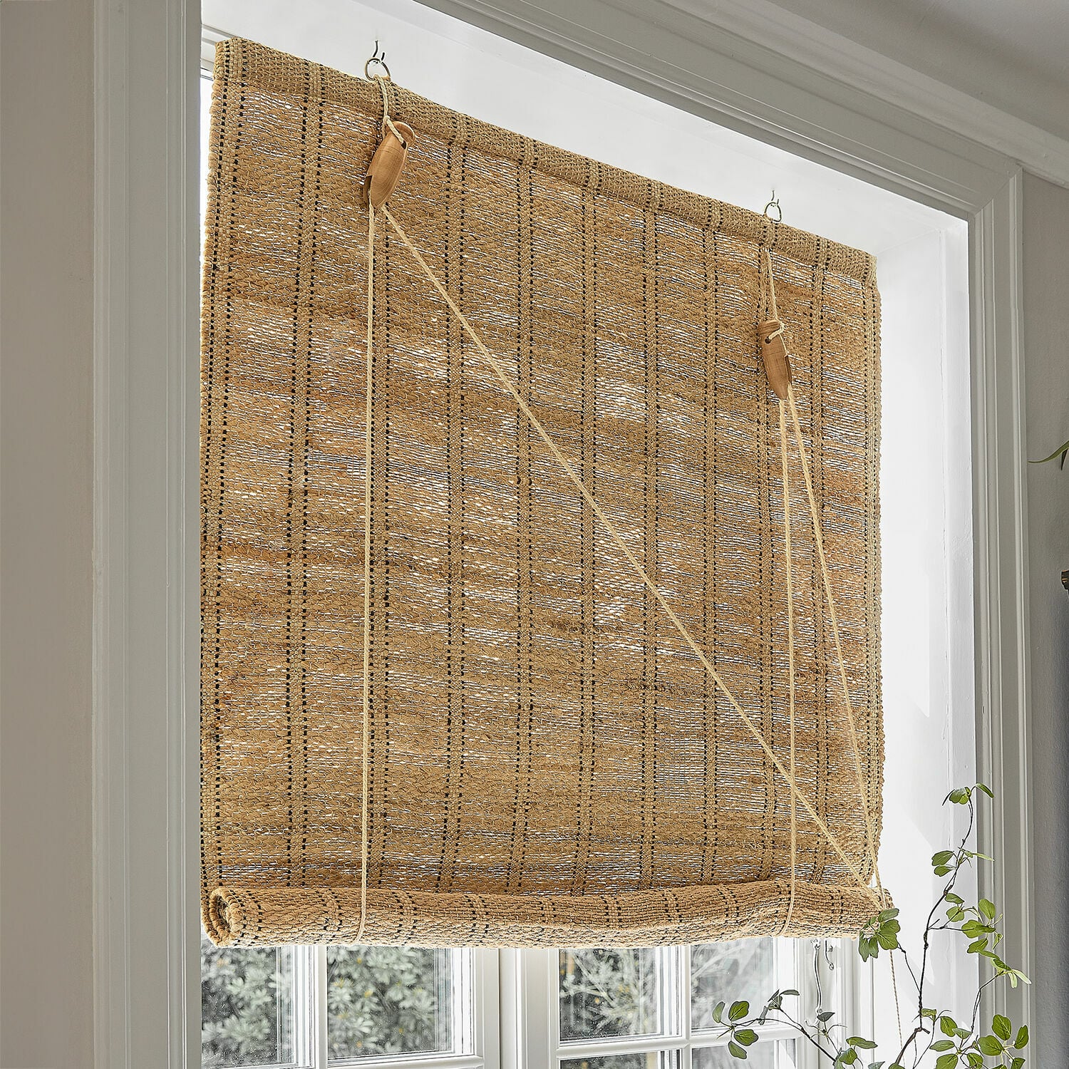 Rollo Évronne Natürlicher Rollo aus gewebtem Material in Beige für Fensterdekoration und Sonnenschutz