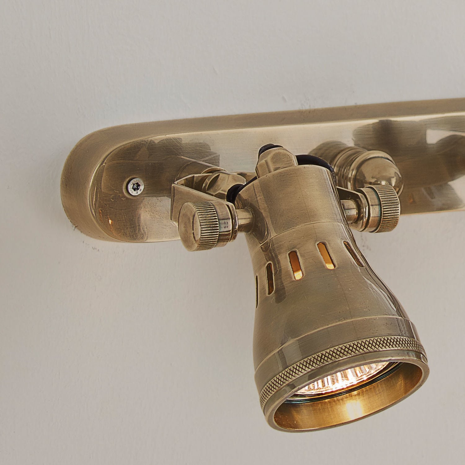 Wandlampe Naveen
