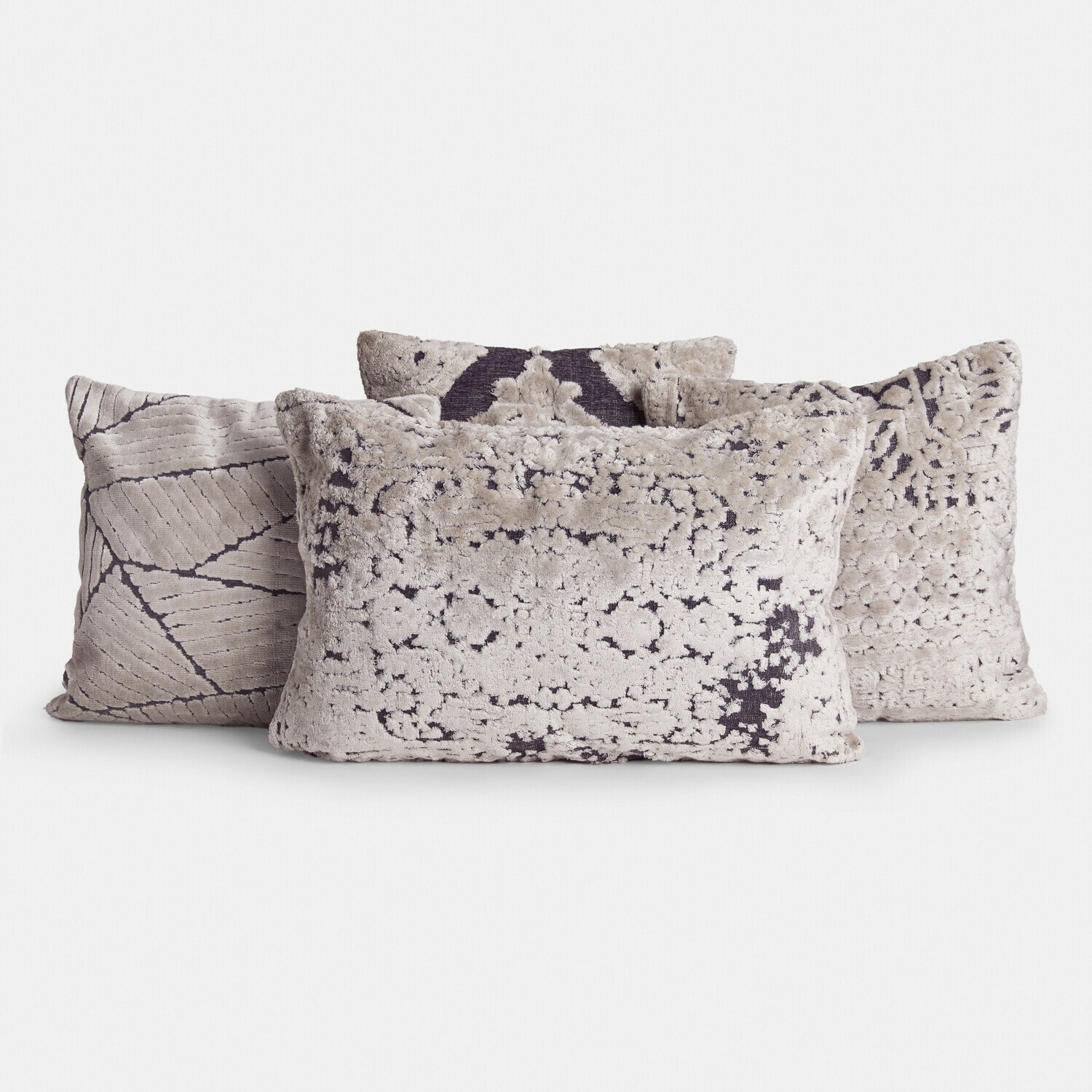 Kissenhülle 4er Set Plaisancière Set mit vier dekorativen Kissen aus weichem Material in Beige und Braun für gemütliche Räume