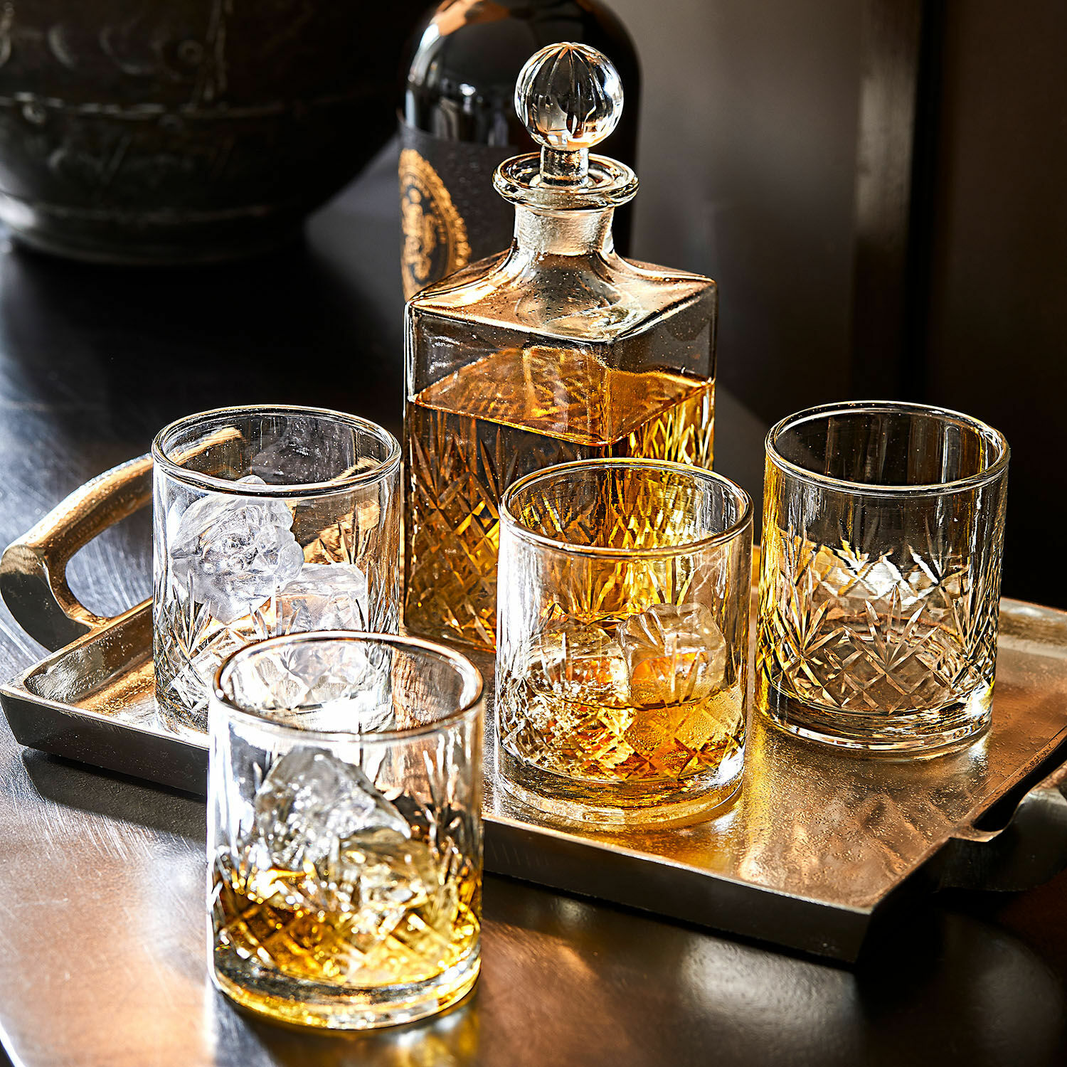 Karaffe mit Glas 4er Set Kerrington Glas-Whisky-Set mit Karaffe und vier Gläsern auf Tablett, transparentes Kristalldesign