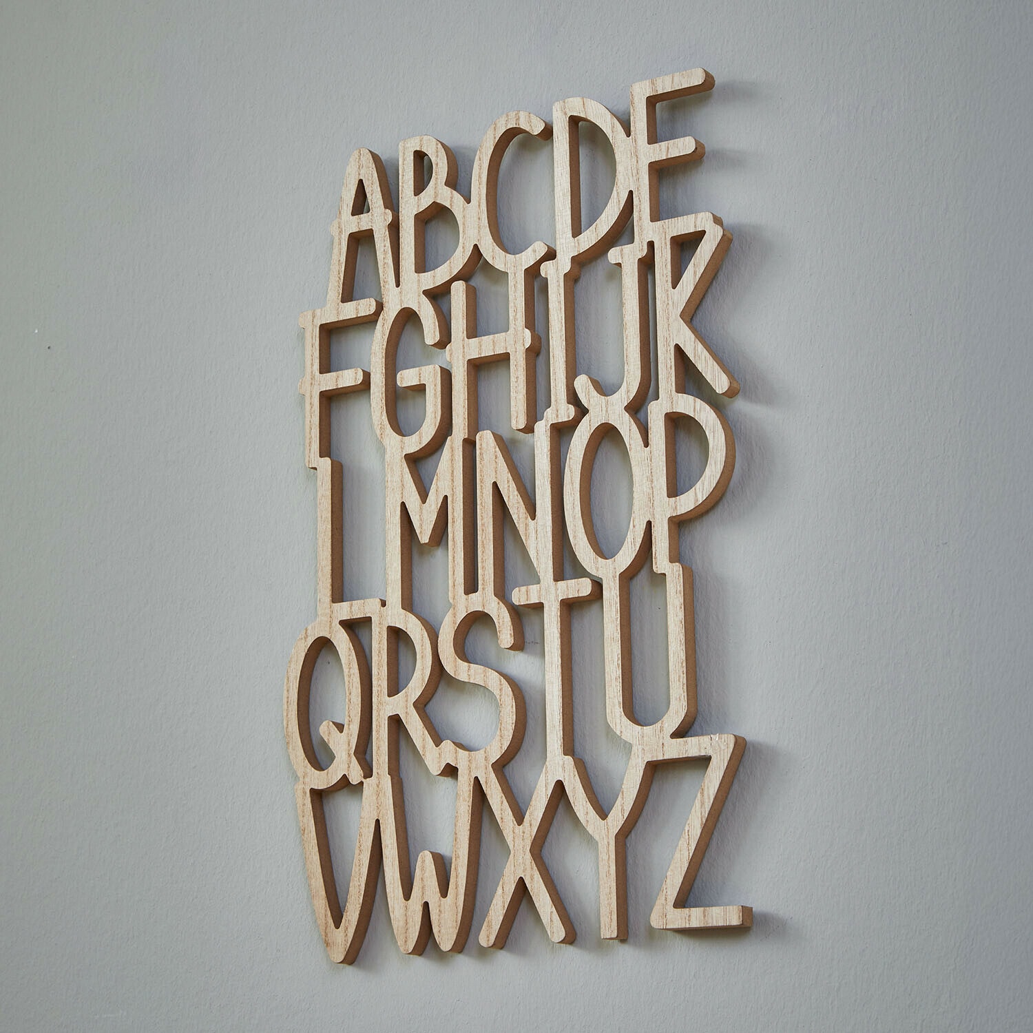 Deko-Schild Garélie Wanddekoration aus Holz mit Alphabetbuchstaben in natürlicher Holzfarbe für Innenräume