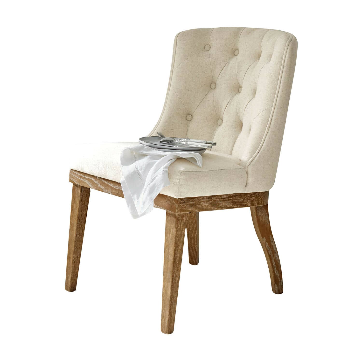 Stuhl Fairwyn Beiger gepolsterter Stuhl mit Holzbeinen und weisser Serviette auf dem Sitz, elegantes Esszimmermöbel