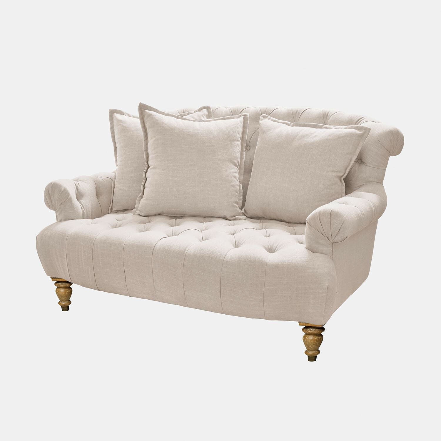 Beiges Sofa aus Stoff mit gepolstertem Rücken und Holzbeinen, bequeme Kissen