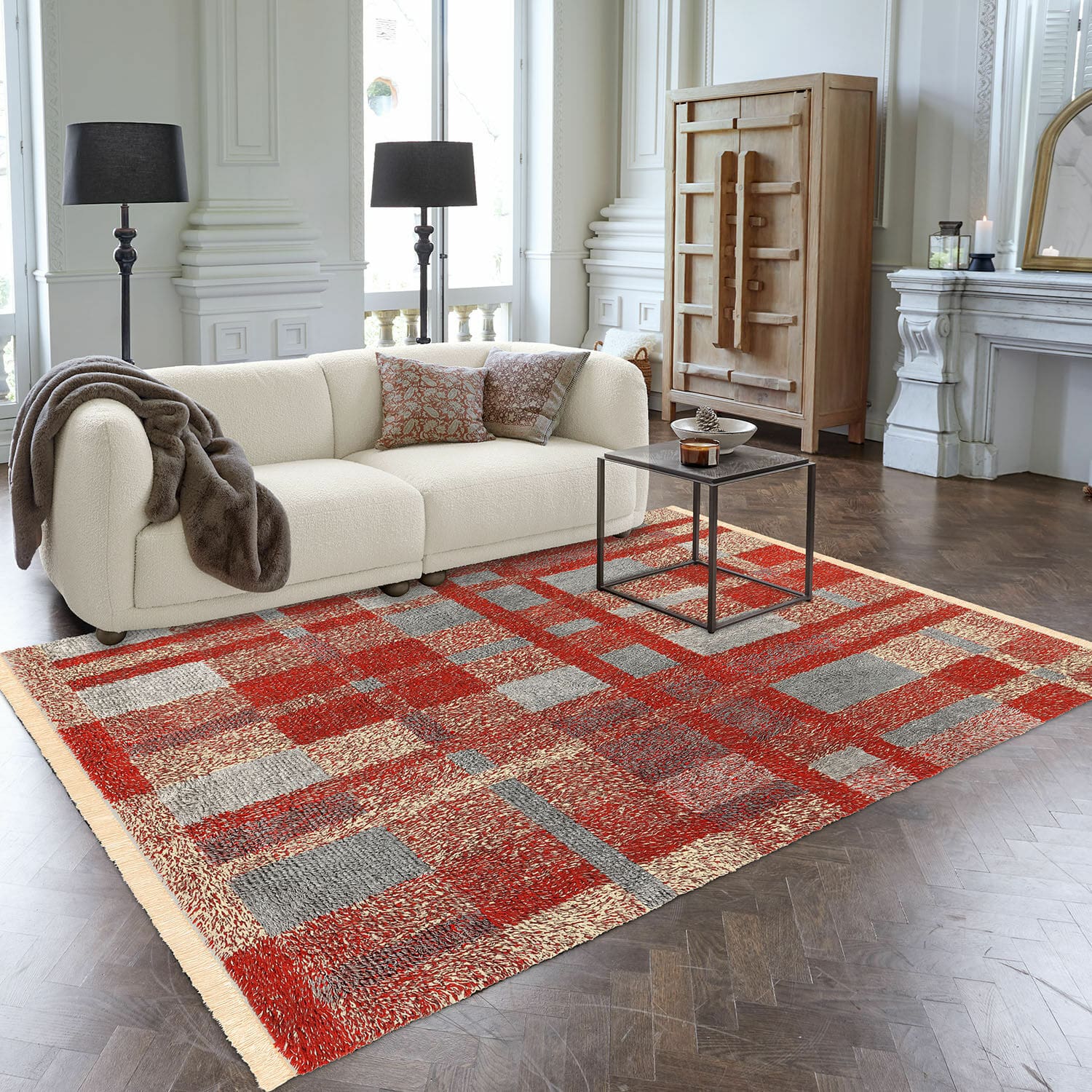Teppich Serenith Geometrisch gemusterter Teppich in Rot und Grau auf Holzboden im modernen Wohnzimmer