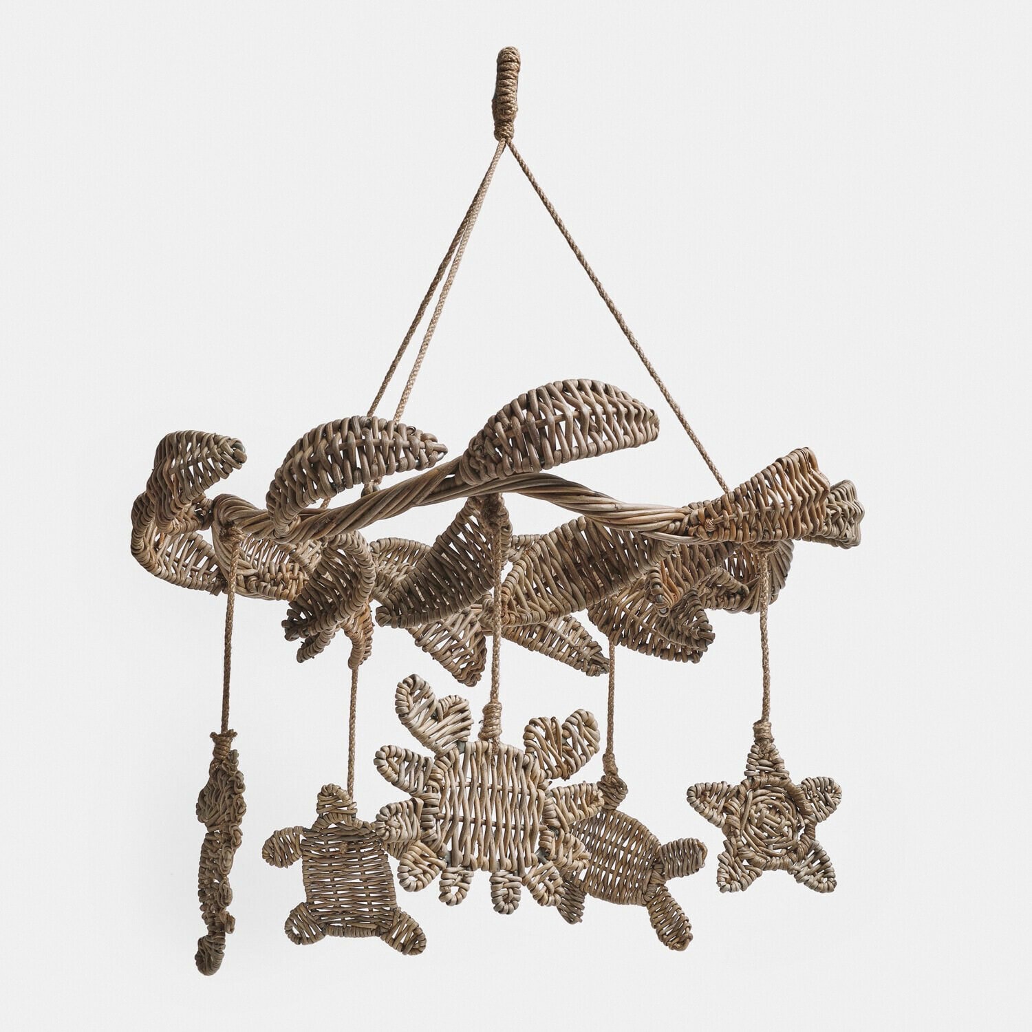 Hängendes Mobile aus natürlichem Rattan mit maritimen Tierformen in Beige zur Dekoration