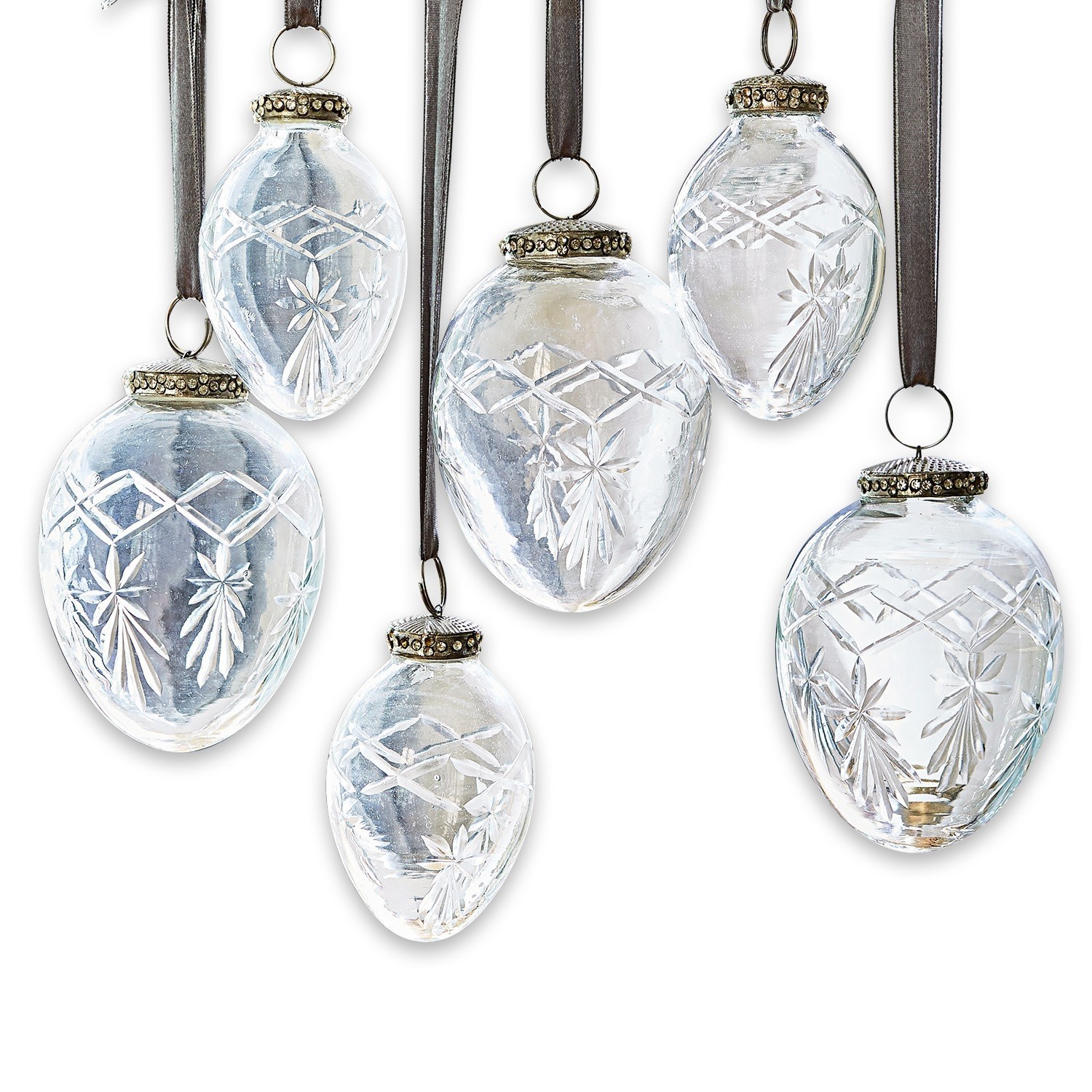 Weihnachtsschmuck 6er Set Roncey Transparente Glas-Weihnachtsanhänger mit graviertem Muster und braunem Band zum Aufhängen