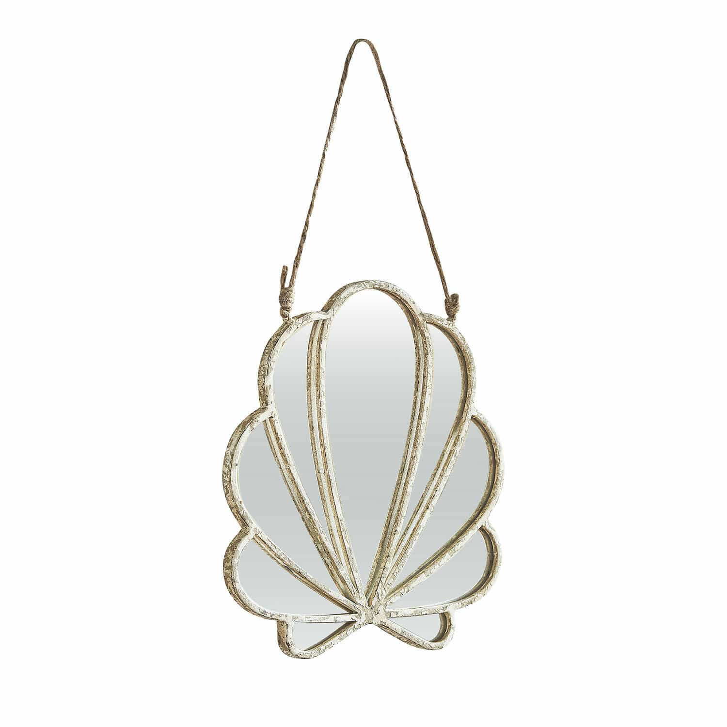 Spiegel Vellaro Wandspiegel in Muschelform mit weissem Metallrahmen im Used-Look, dekoratives Wohnaccessoire