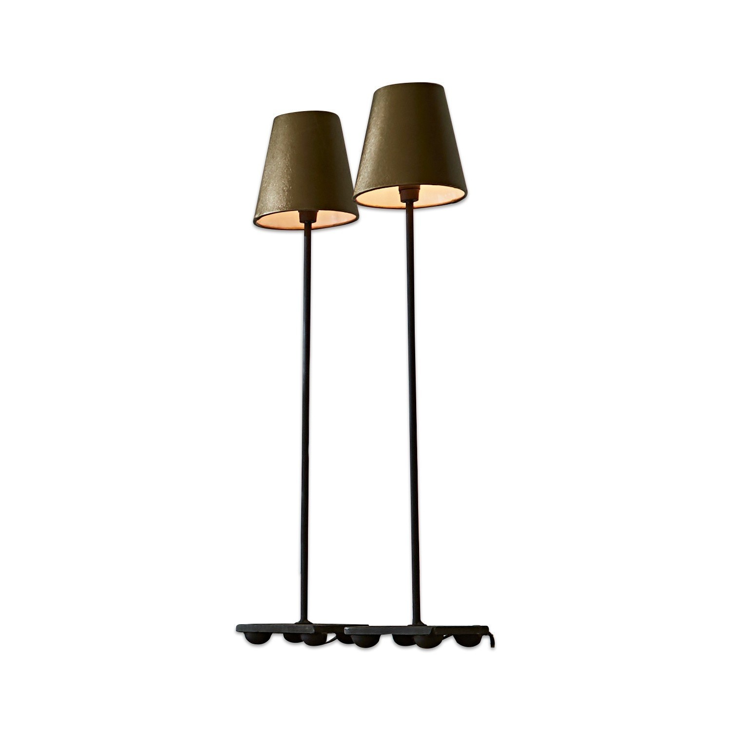 Tischlampe 2er Set Filia Zwei Stehlampen mit schwarzer Basis und olivgrünen Lampenschirmen, modernes Design.