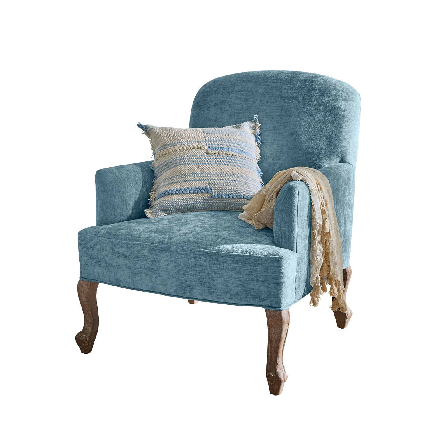 Sessel Clairmont Bleu Blauer Polstersessel mit Holzbeinen, dekorativem Kissen und beiger Decke, gemütliches Möbelstück