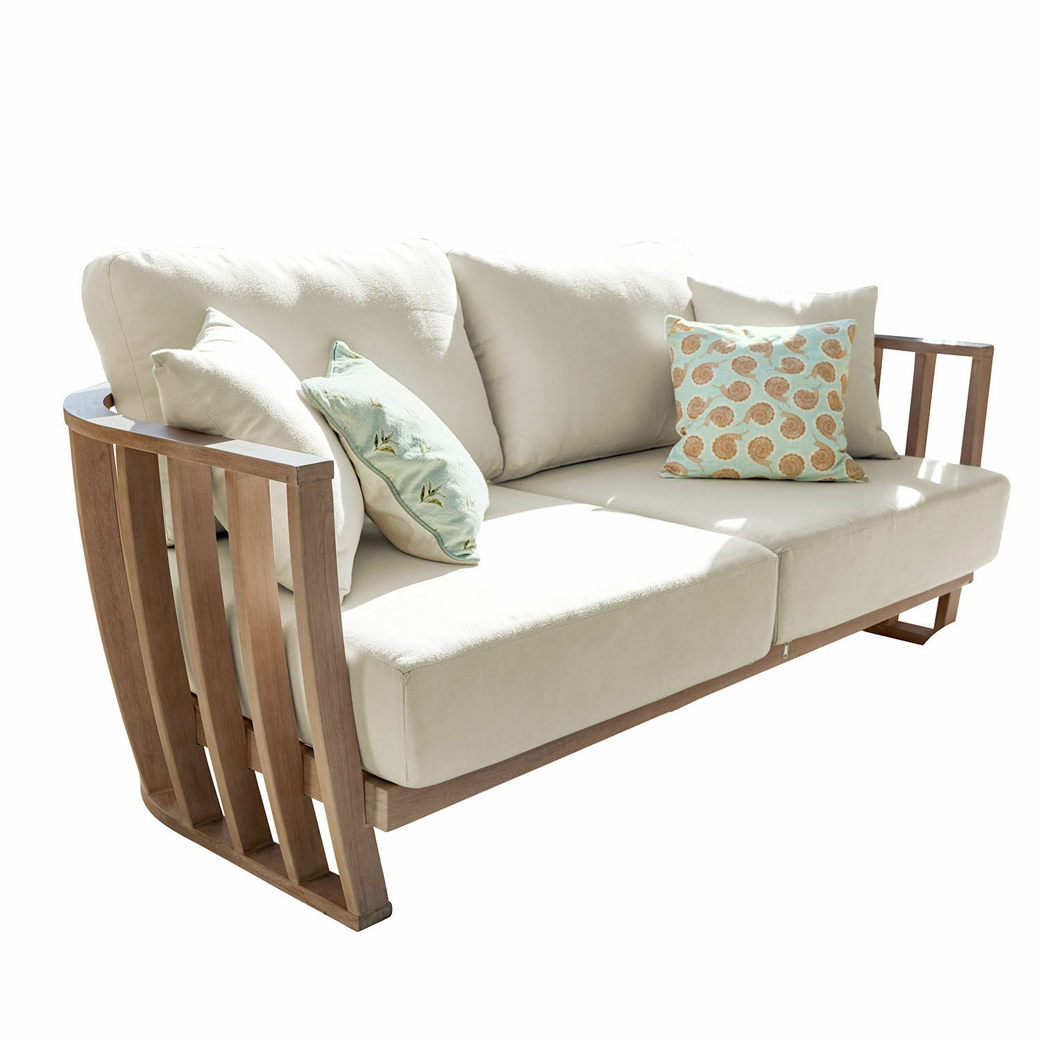 Sofa FSC®-100% Vézère Beiges Sofa mit Holzseiten und dekorativen Kissen mit Muschelmotiv für das Wohnzimmer