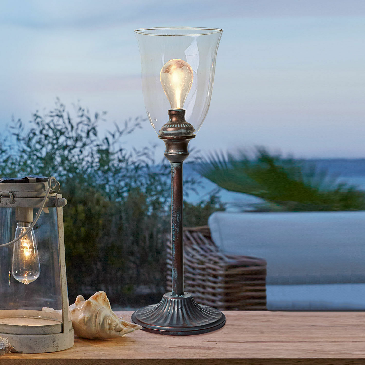 Wiederaufladbare LED-Laterne Goulette Tischlampe aus rostfarbenem Metall mit klarem Glas und LED-Glühbirne für Wohn- und Gartendekoration