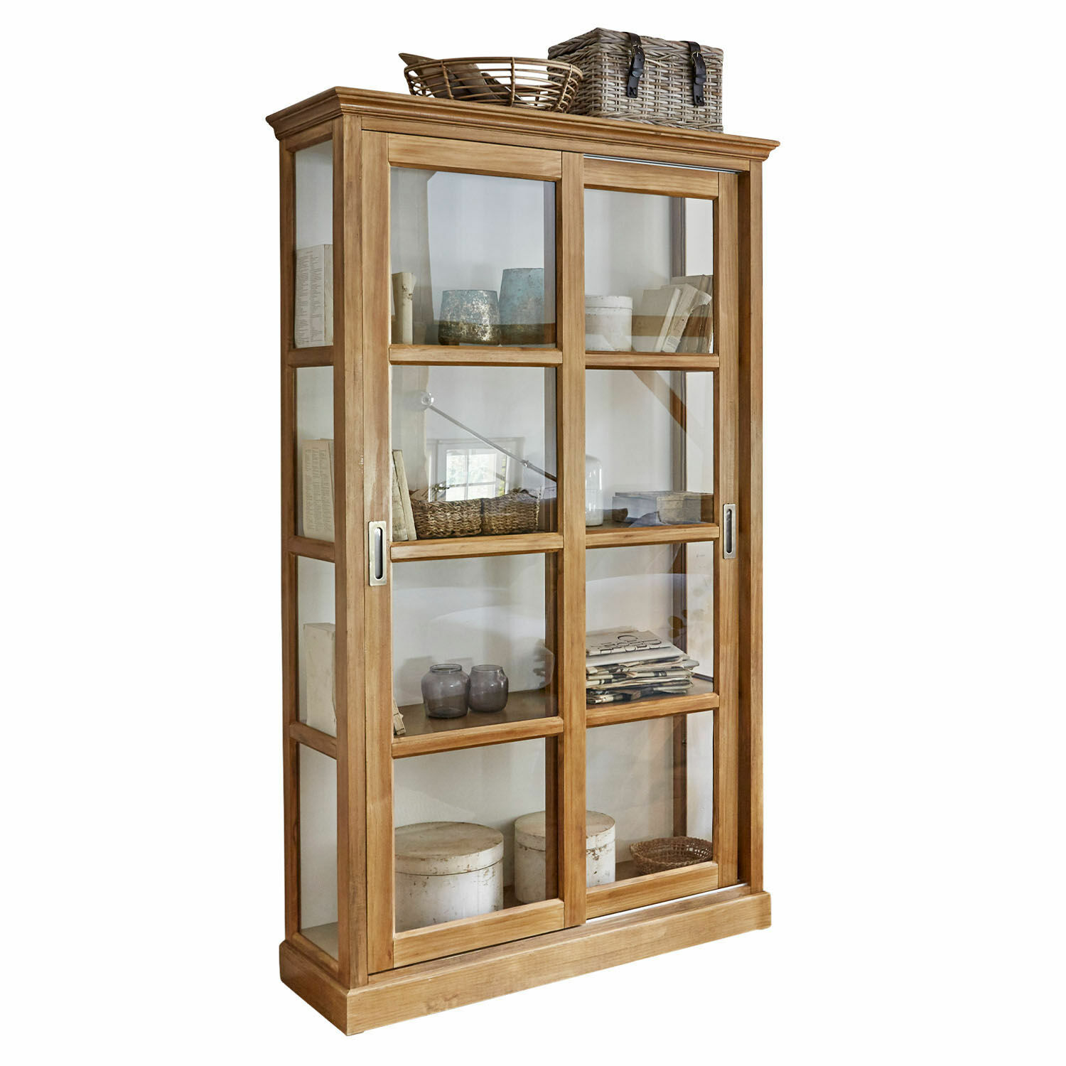 Schrank Etienne Holzvitrine mit Glasschiebetüren in Naturfarbe für stilvolle Aufbewahrung