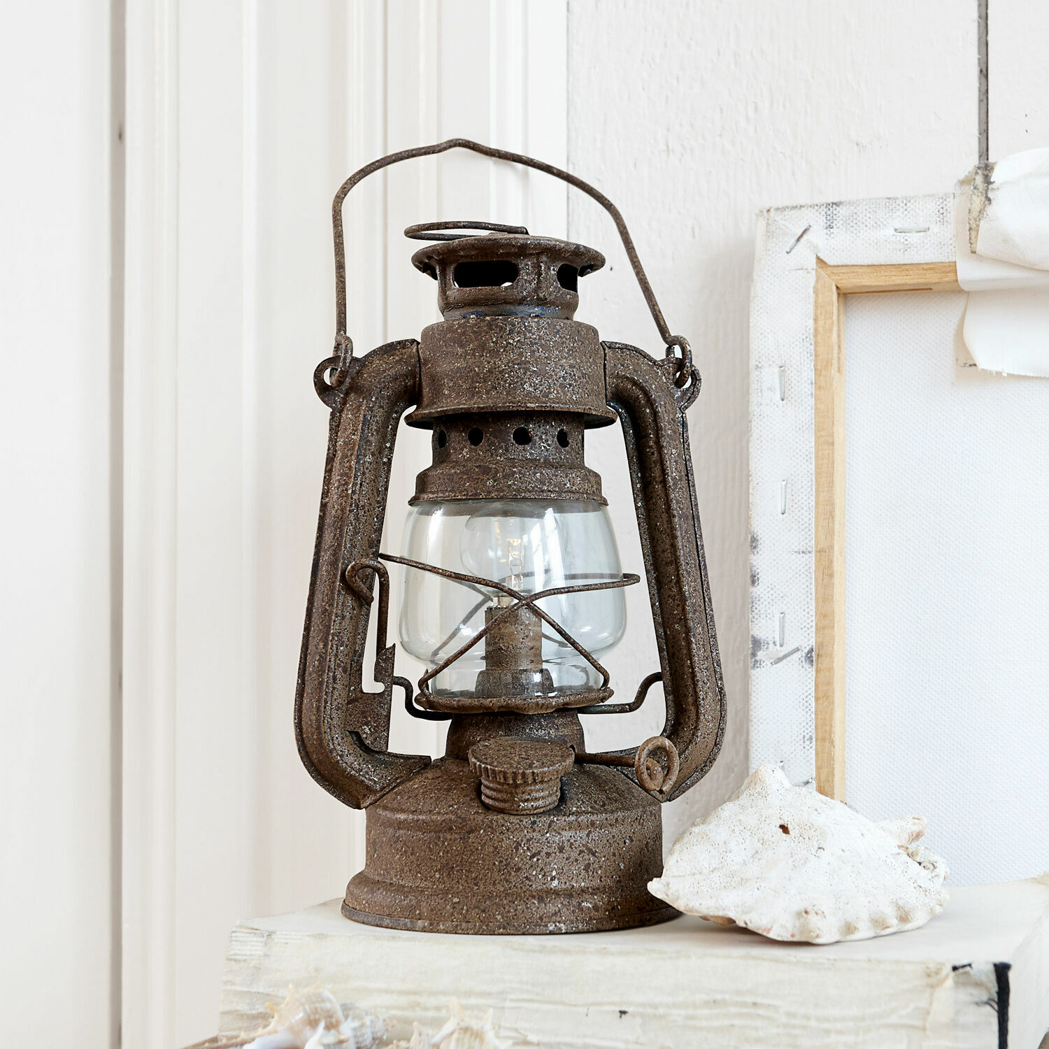 LED-Laterne Oxcroft Rustikale braune Metall-Öllampe als Vintage-Dekoration für Innenräume
