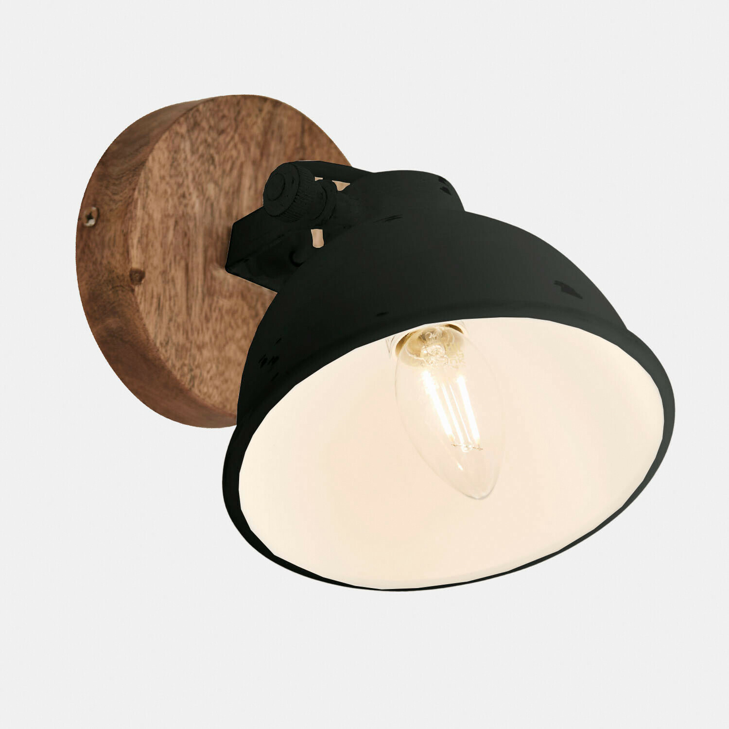 Wandlampe aus schwarzem Metall mit braunem Holzsockel im industriellen Stil