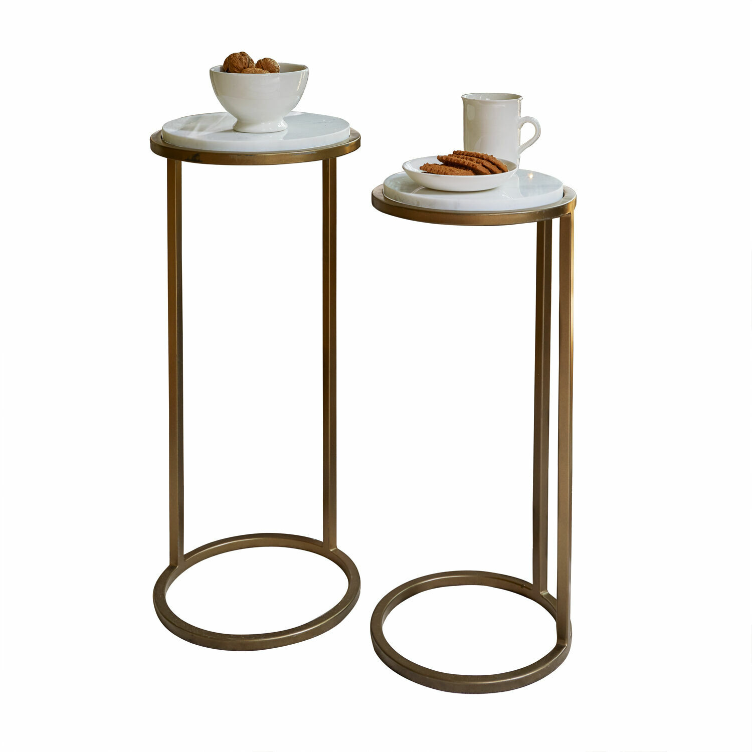 Beistelltisch 2er Set Soréline Zweier-Set Beistelltische mit weisser Marmorplatte und messingfarbenem Metallgestell
