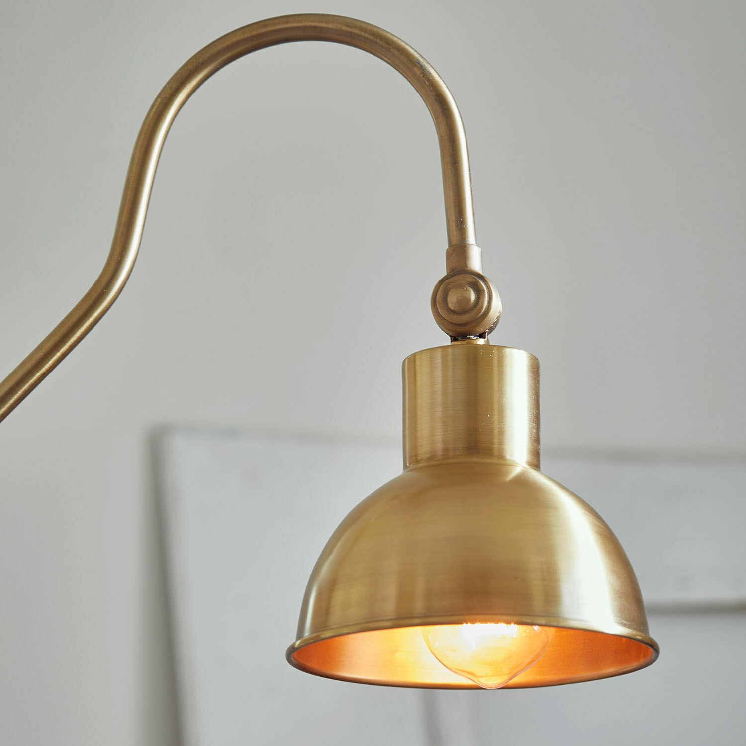 Stehlampe Delacroille