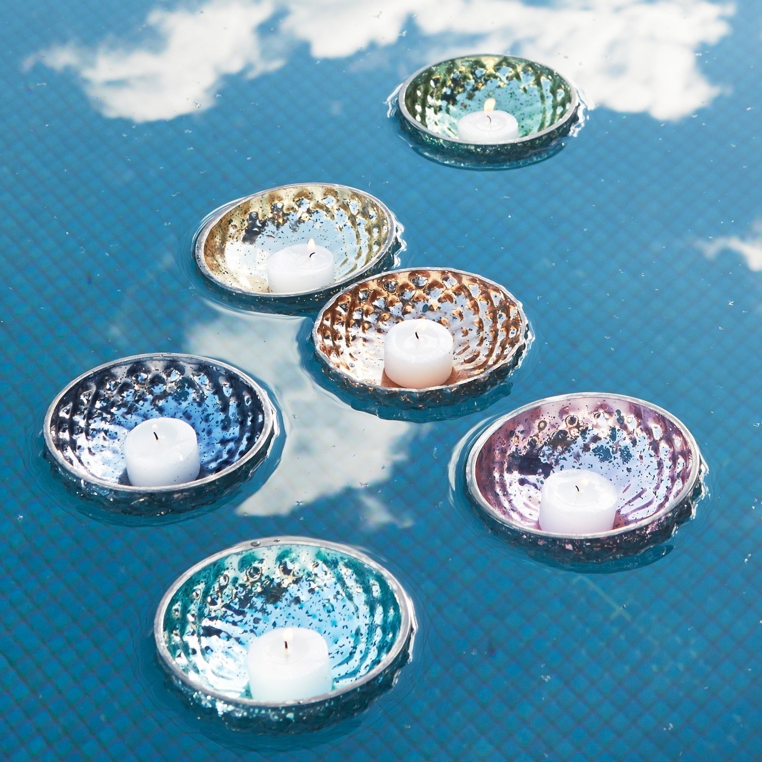 Schwimmwindlicht 6er Set Leela Bunte schwimmende Keramik-Teelichthalter mit weissen Kerzen auf Wasser, Gartendekoration