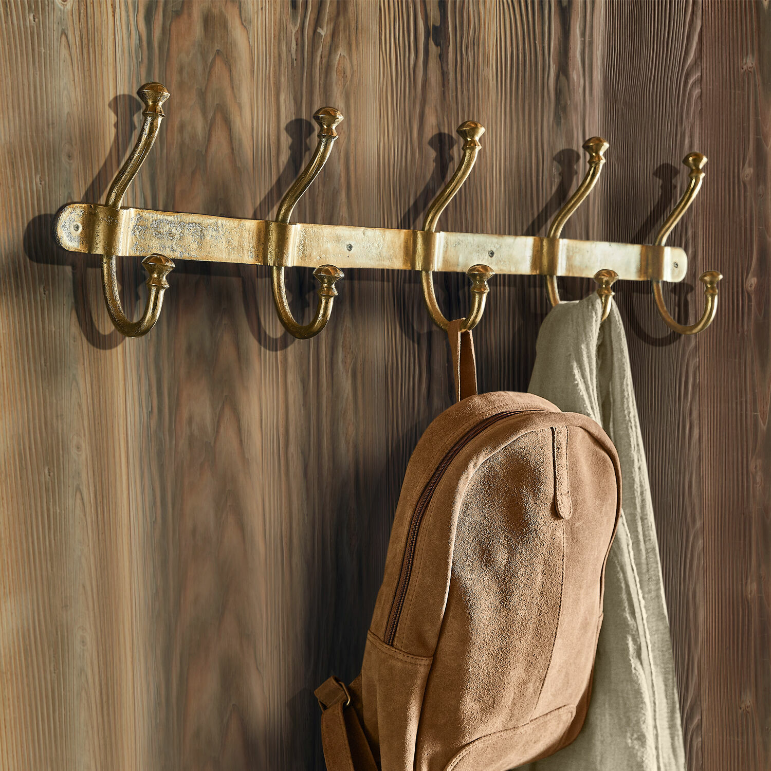 Hakenleiste Pincé Goldfarbener Metallwandhaken mit fünf Haken, ideal für Rucksack und Kleidung im Flur