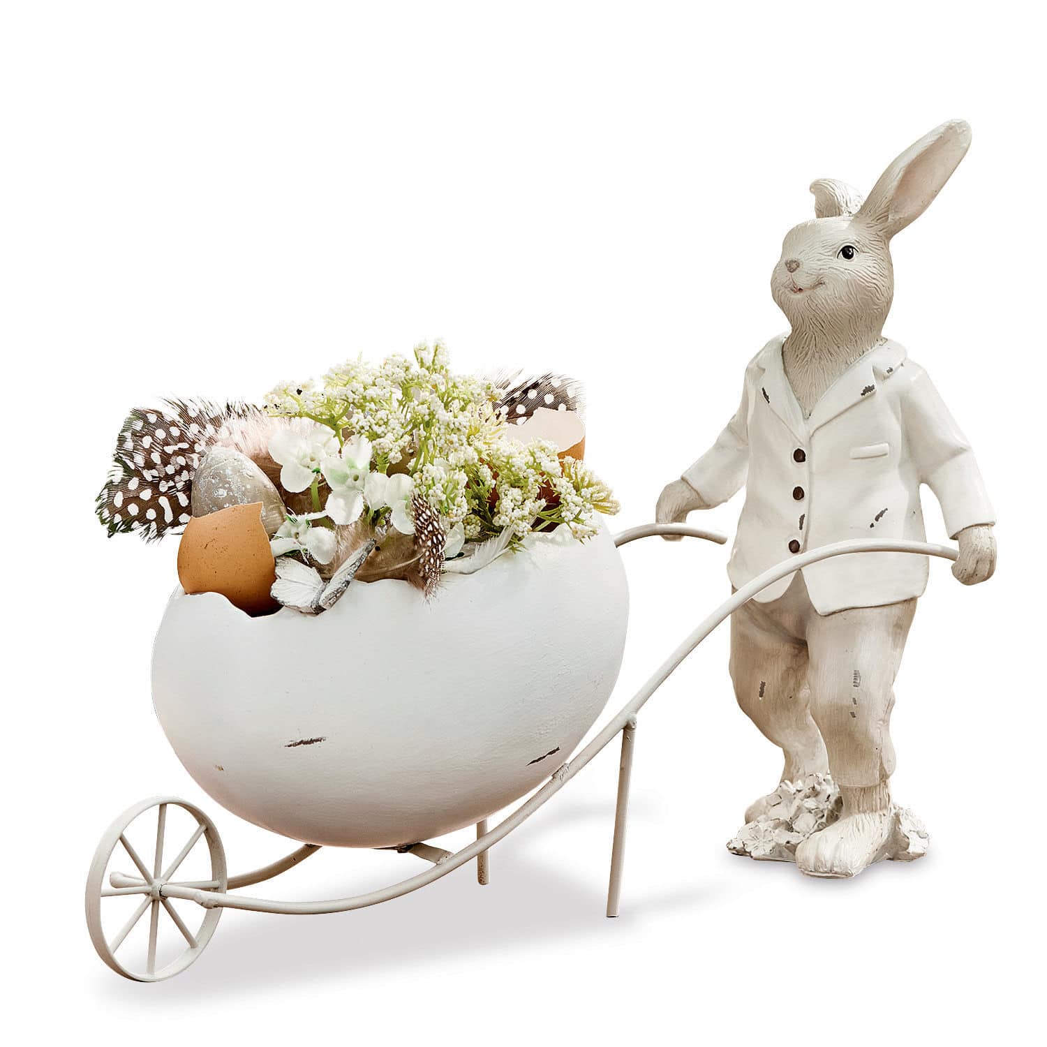 Hase Jaris Dekorativer weisser Metallhase schiebt Schubkarre mit eiförmigem Blumentopf und Blumenarrangement