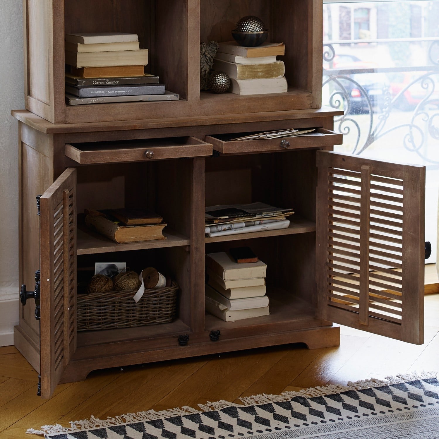 Schrank Woodlawn