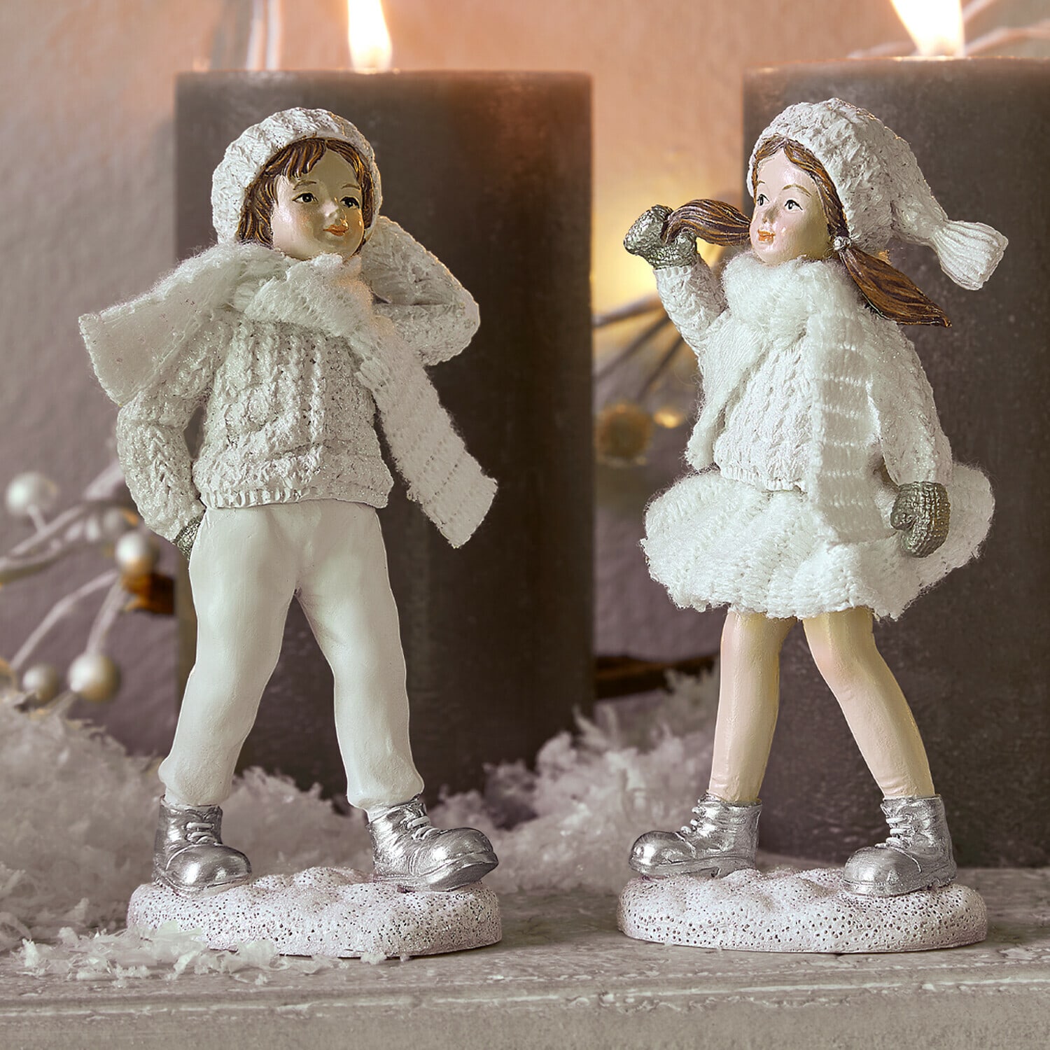 Figur 2er Set Gers Kinderfiguren mit weissen Pullovern und Mützen als winterliche Weihnachtsdekoration von Loberon
