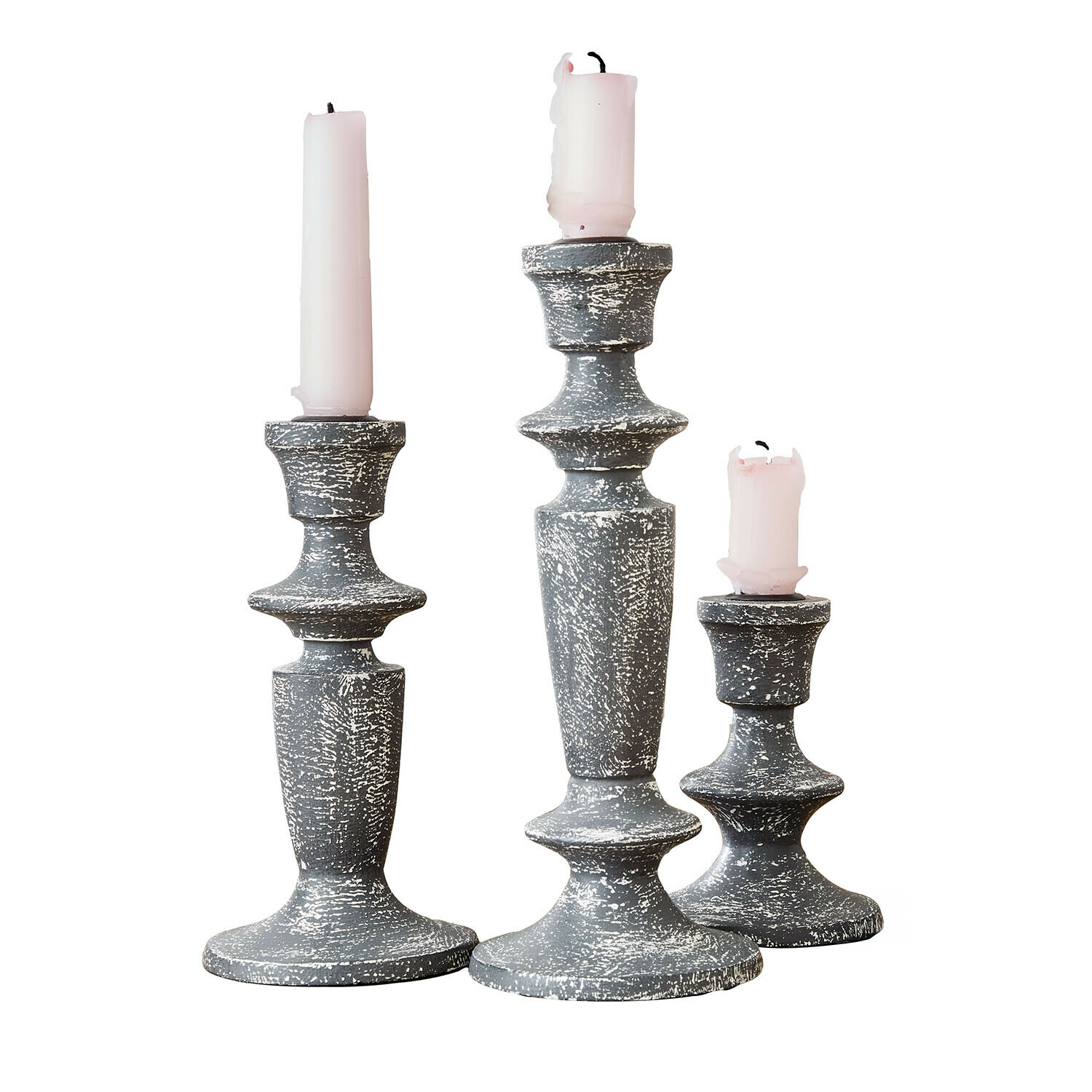 Kerzenständer 3er Set Ténébrelle Set mit drei grauen Kerzenhaltern aus antikem Holz mit rosa Kerzen für Wohnraumdekoration
