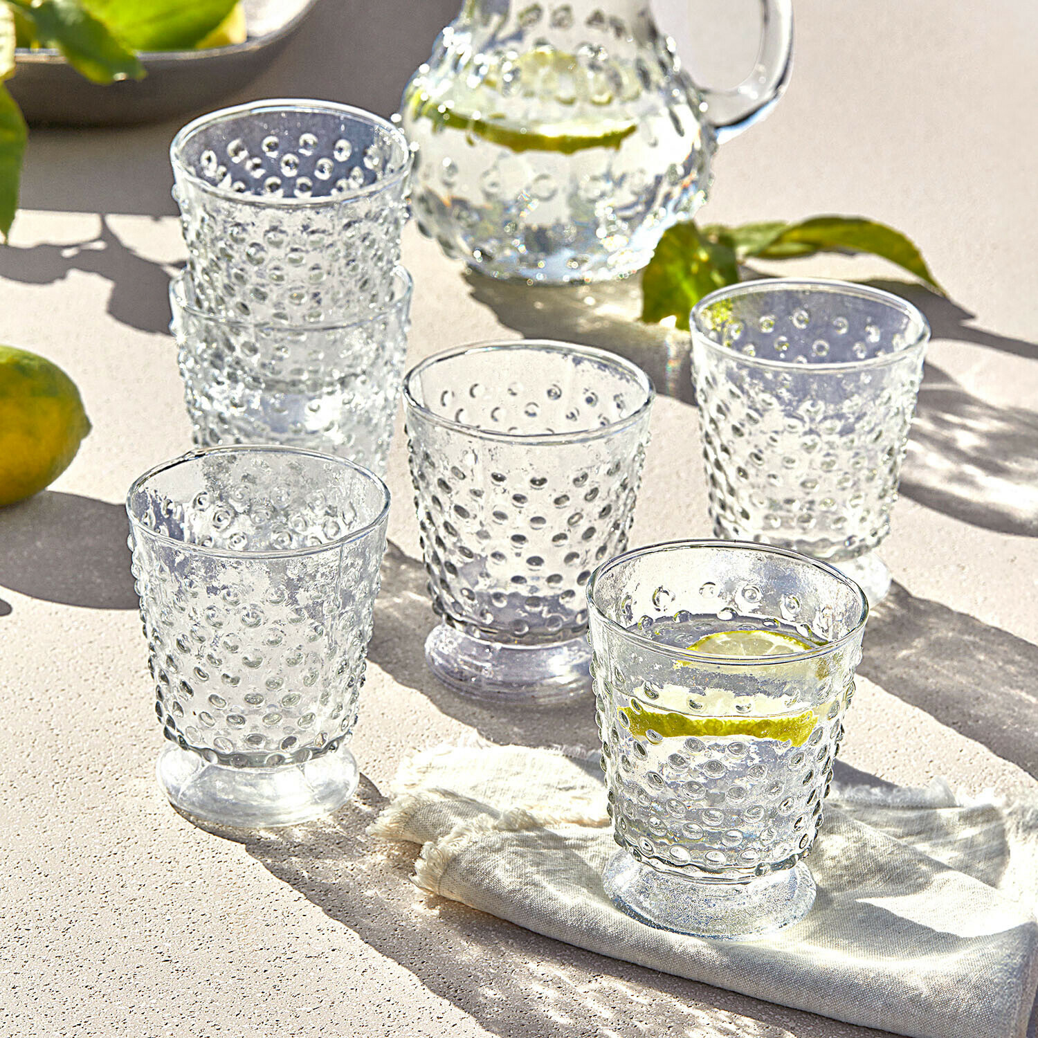 Glas 6er Set Zaleema Gläser aus klarem Glas mit erhabenen Punkten, ideal für erfrischende Sommergetränke