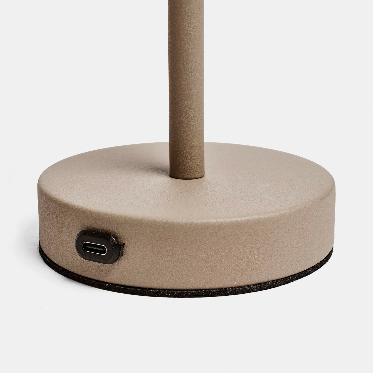 Wiederaufladbare Tischlampe Ulianne