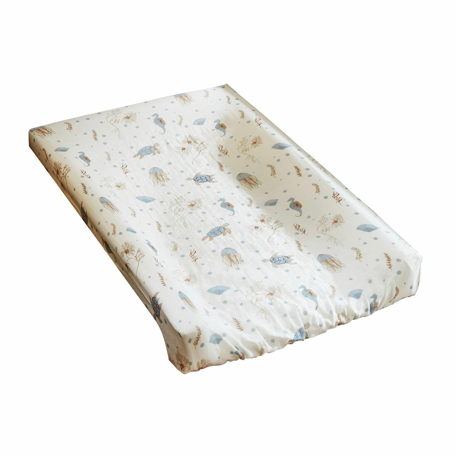 Wickelauflagenbezug Tinkertop Baumwoll-Wickelauflagenbezug mit maritimem Muster aus Schildkröten und Quallen in Blau
