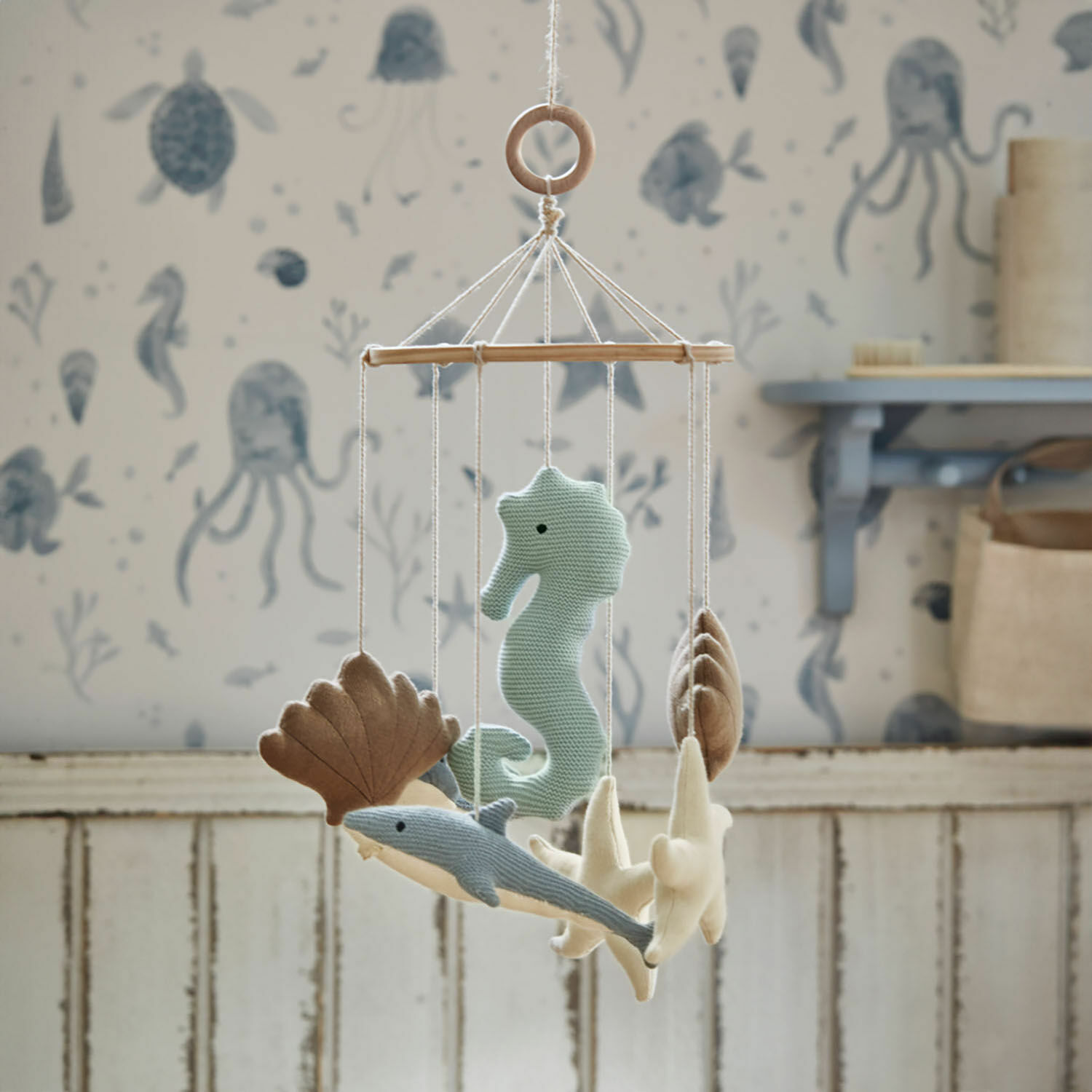 Mobile Twinkledream Holz-Mobile mit weichen Meeresbewohnern in Pastellfarben für das Kinderzimmer